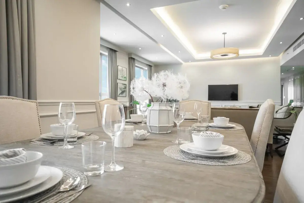 Marvelous apt. with stunning views in JBR