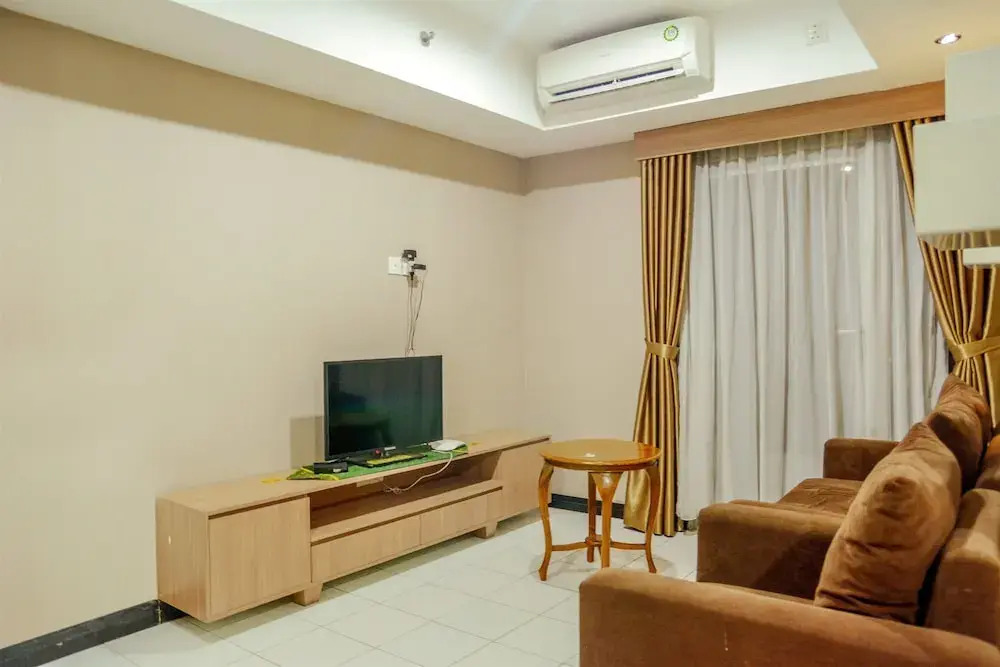 Strategic Location 2 Bedroom The Wave By Travelio