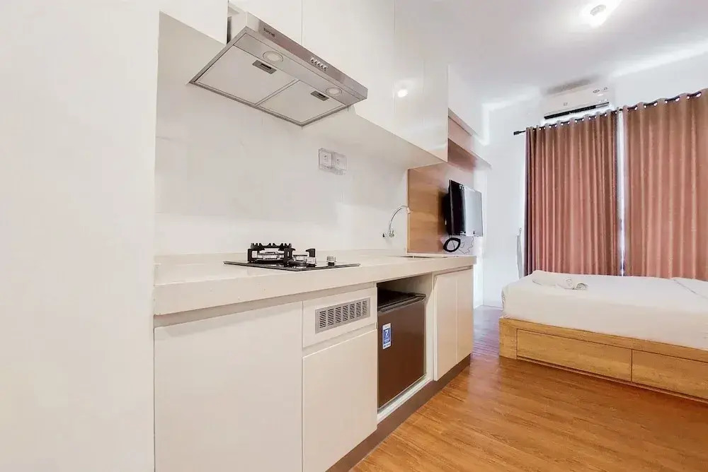 Wonderful Studio At Sky House Bsd Apartment