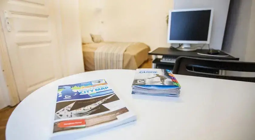 Oktogon Studio Apartment