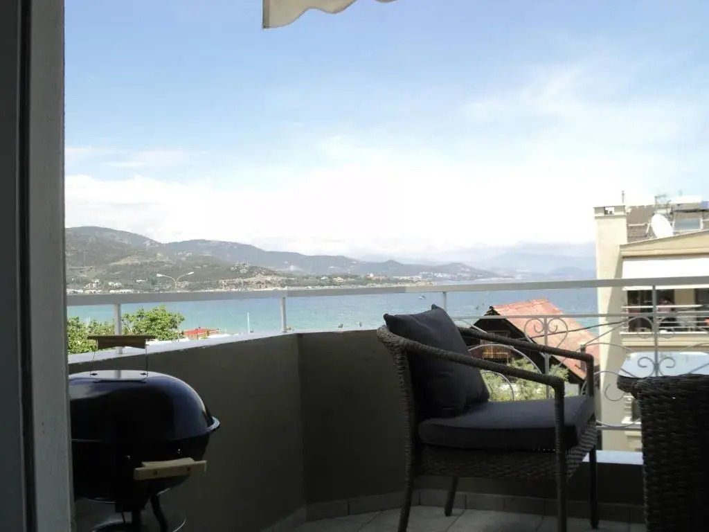Serenada Apartment Nea Iraklitsa