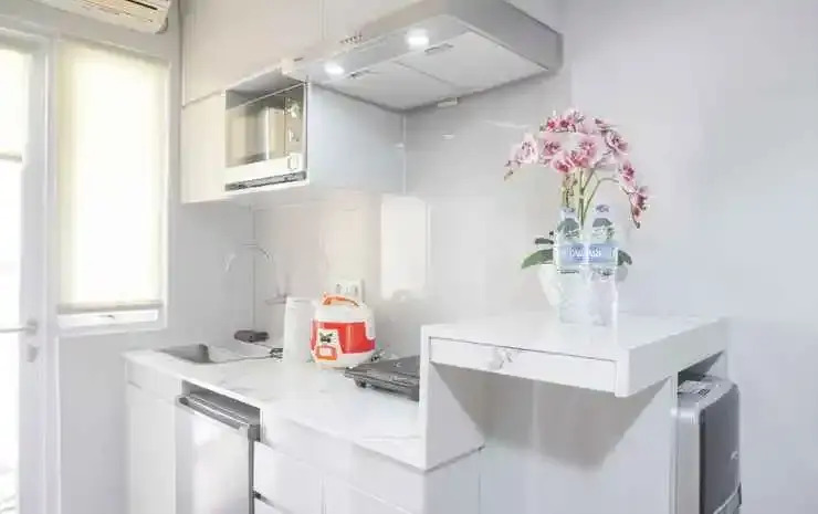 Restful and Modern Studio at Kebagusan City Apartment By Travelio