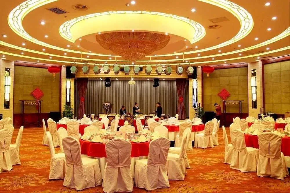 Joy International Hotel