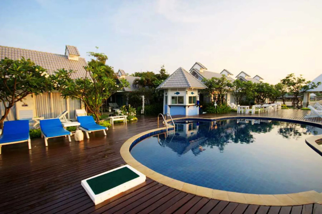 Blue Sky Resort