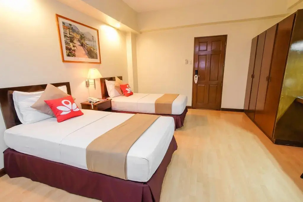 ZEN Rooms Basic Quezon V Mapa
