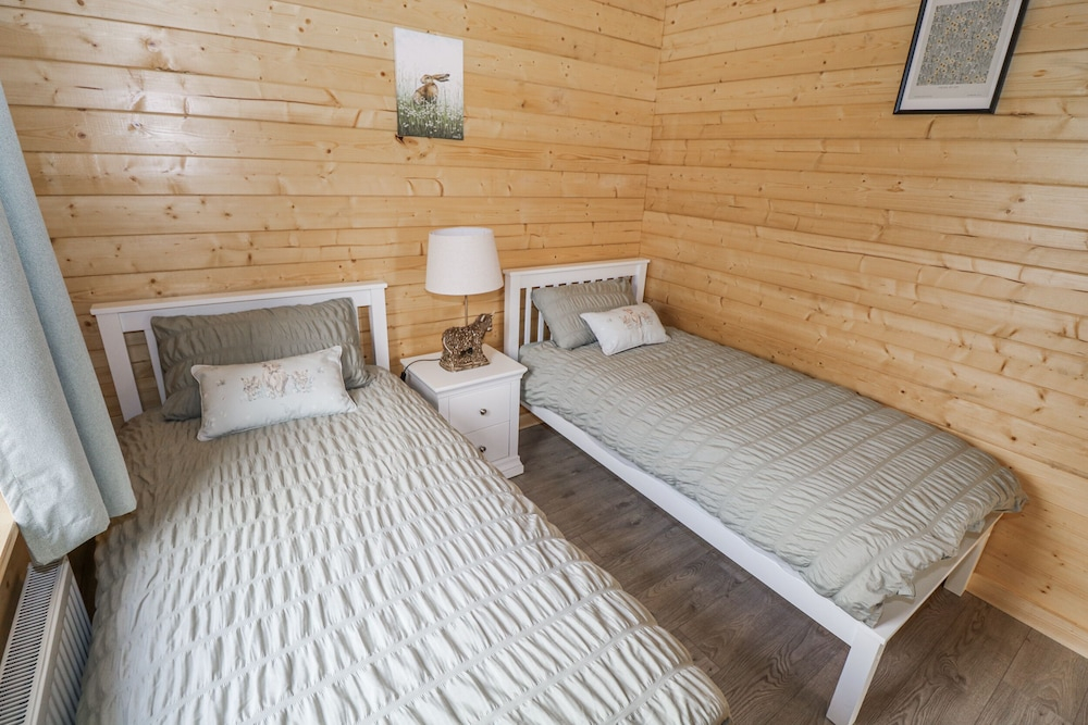 Glenview Log Cabin