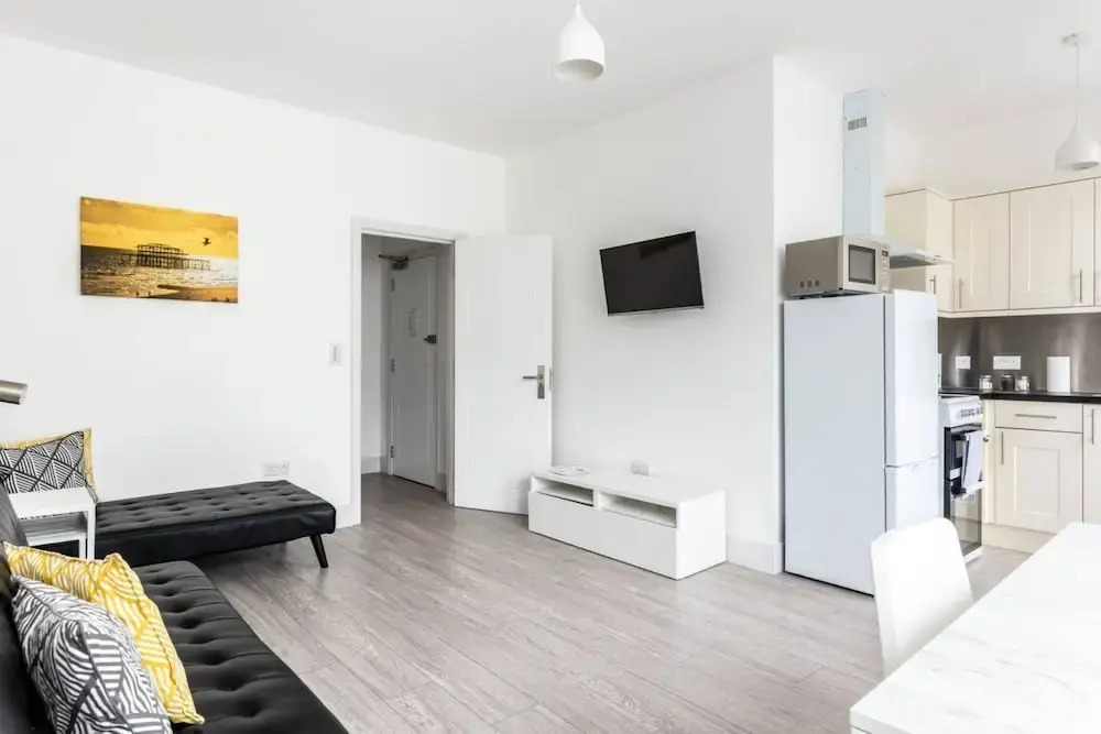 Modern and Airy Seafront Apartment