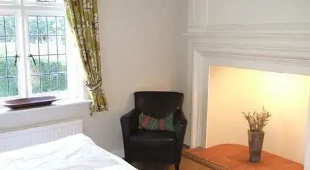 Singleton Manor