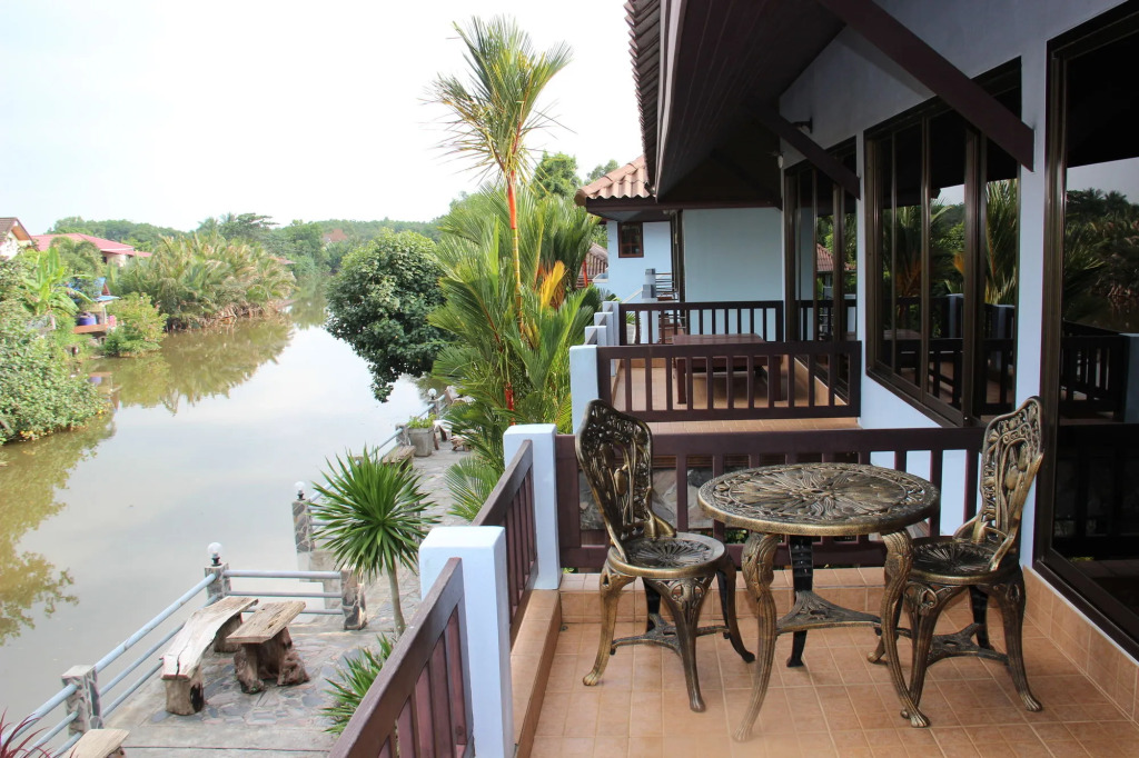 BaanRimNam Resort Trat
