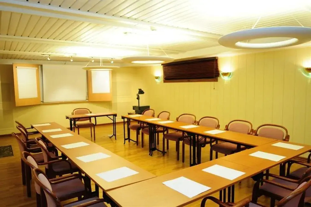 Reisafjord Hotel