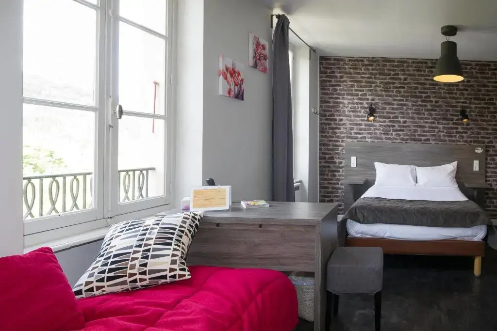 Logis Hotel & Restaurant Le Carnot
