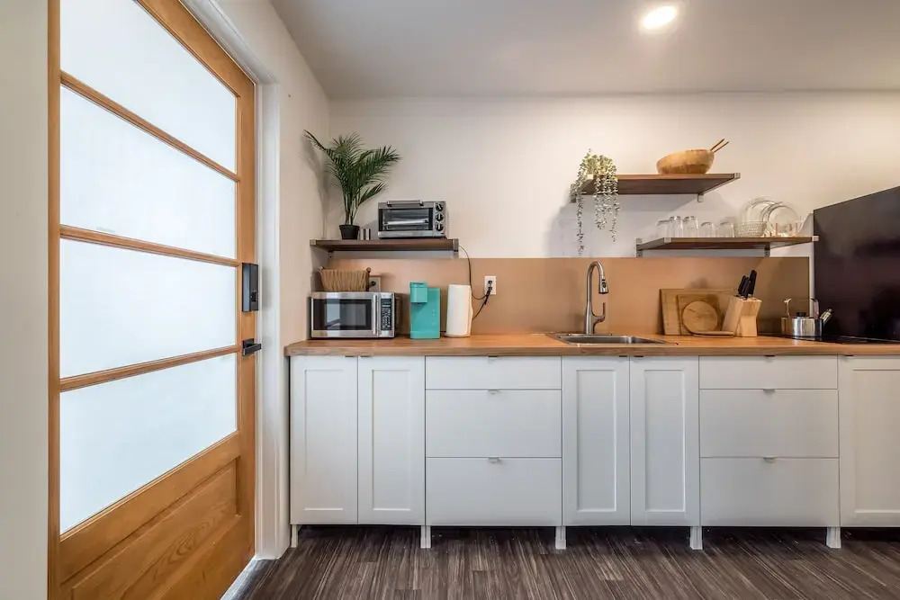 Cozy Fully-Equipped 2 Bedroom Suite