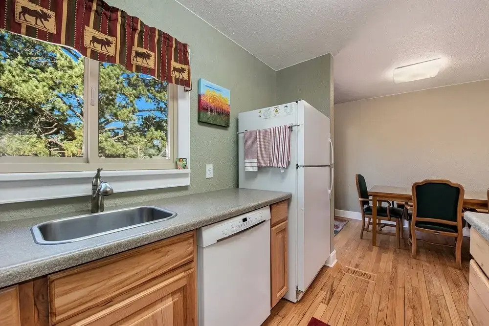 Your Vacation House ---ev#3216 2 Bedroom Home by RedAwning