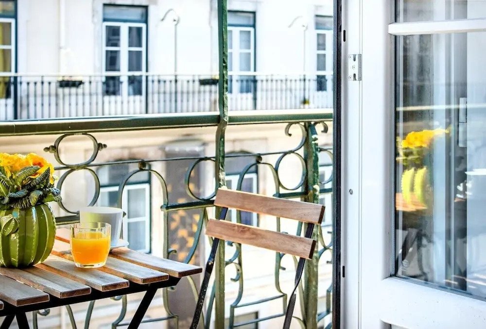Life is Good in Lisbon Baixa Apartment