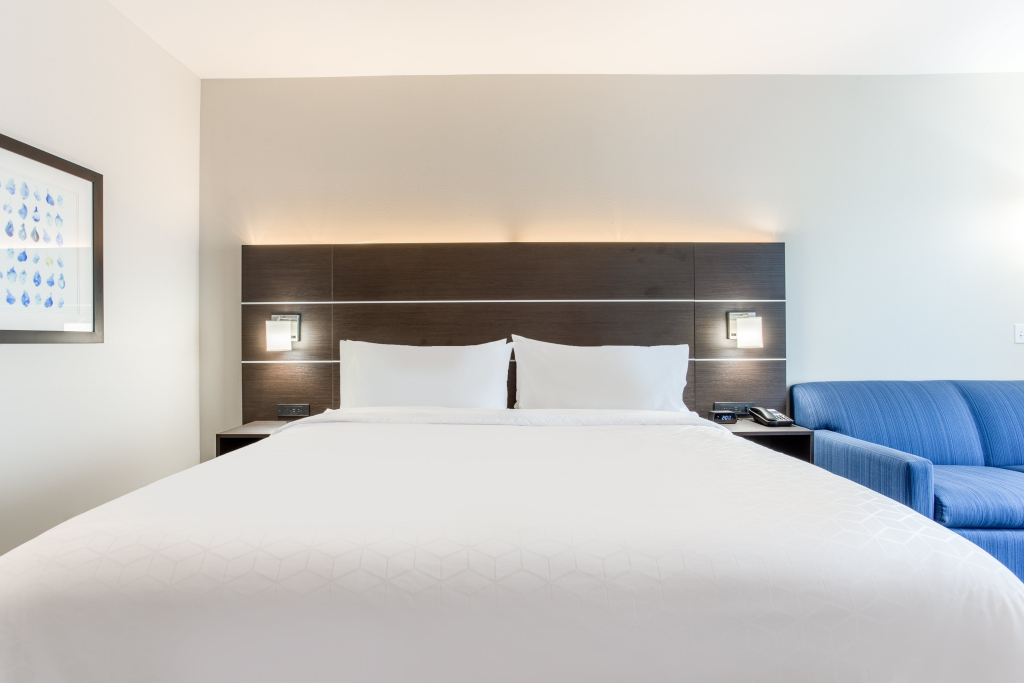Holiday Inn Express & Suites - Ottawa by IHG