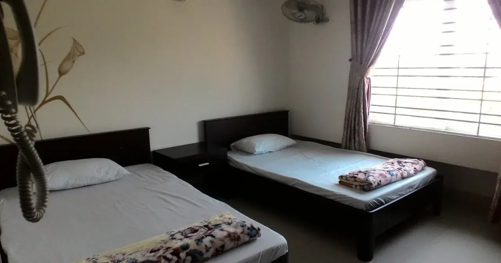 Hoàng Nhân Hotel