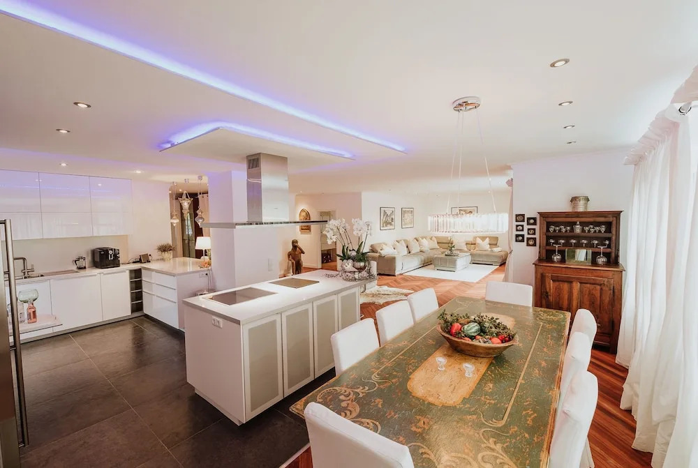 Luxury Apartment & Penthouse Villa