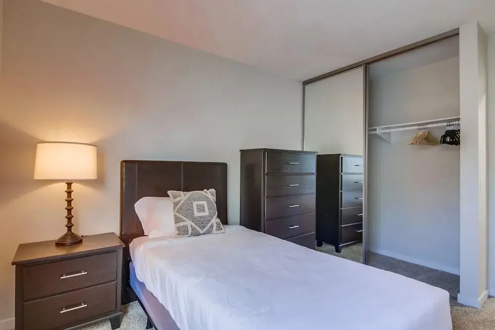 The Luxe Suites of Temecula Heights