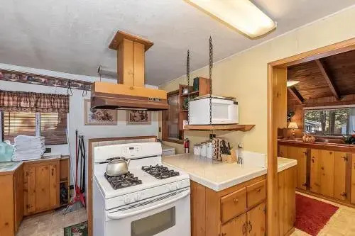 048 100 Acre Woods Home