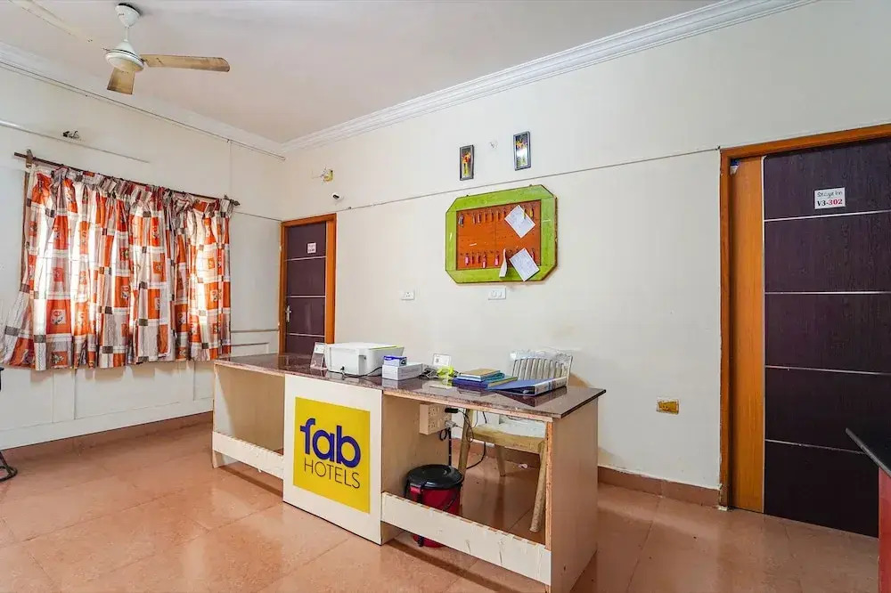 Fabhotel Nest Inn Service Apartment