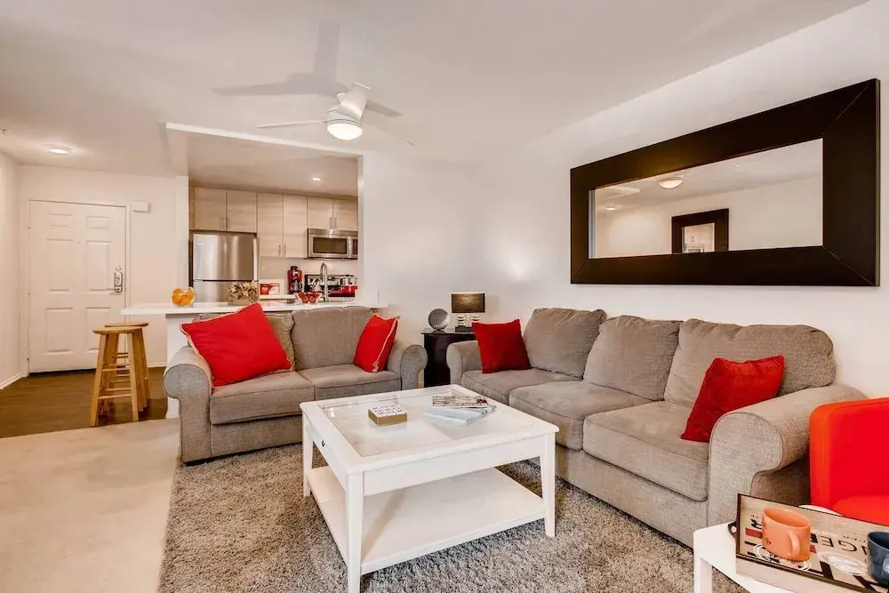 H4 - #1 Beautiful San Diego Location Dual Master 2BR/2Bath With Free Parking!