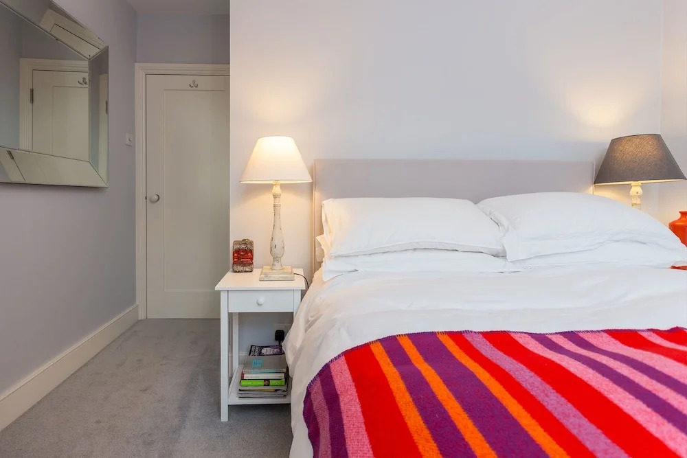 2 Bedroom Flat in Kensal Green