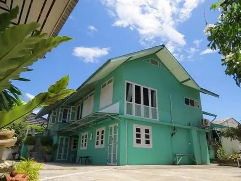 Nida Rooms Suan Dok 278 Walking City