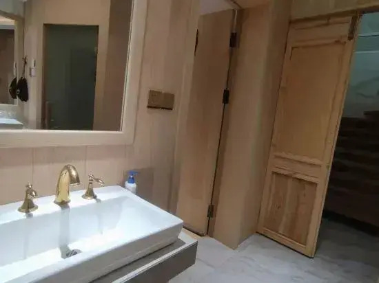 Wuxi Youjia Homestay (Railway Station)