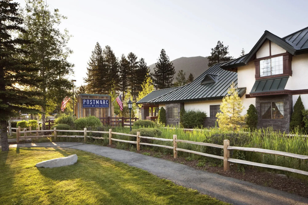 Postmarc Hotel and Spa Suites