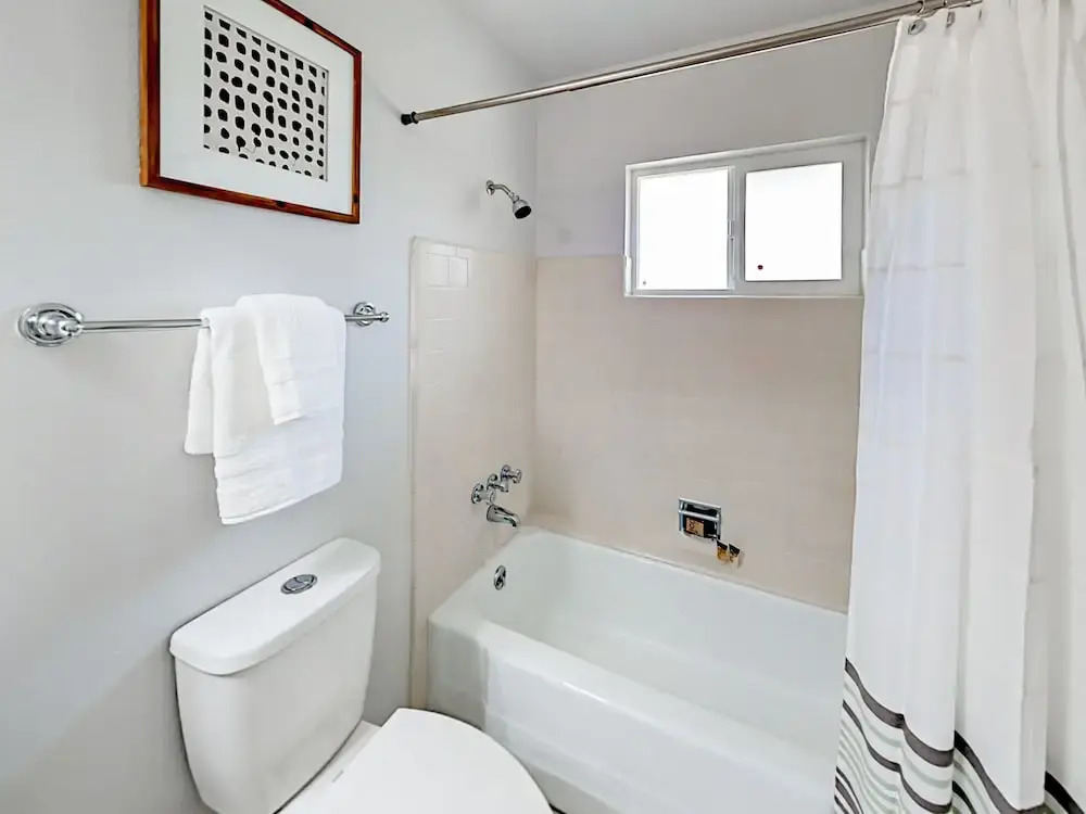 8226 E Northland Dr House 3 Bedrooms 2 Bathrooms Home