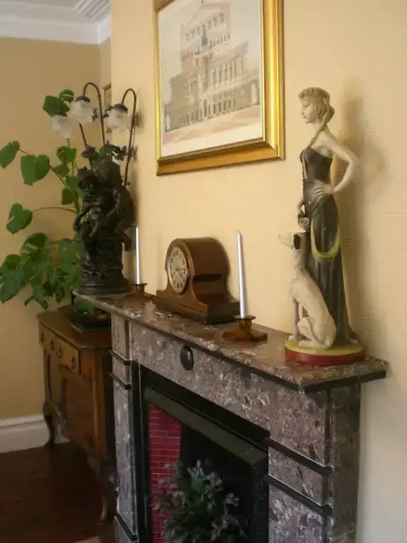 Wynnstay House