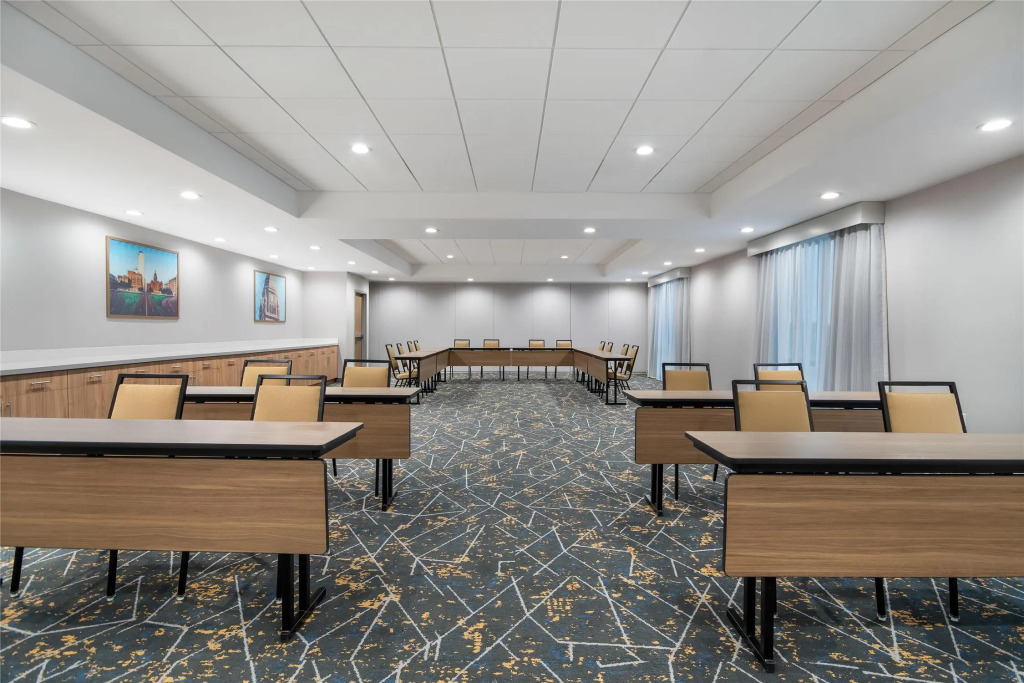 Hampton Inn & Suites By Hilton Irving Dfw Airport North