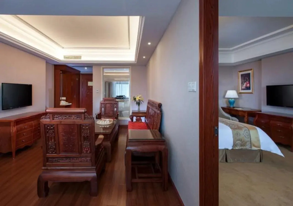 Vienna International Hotel Shaoguan Fengcailou