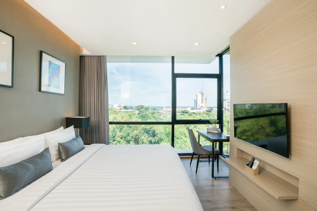Altera Hotel and Residence by At Mind