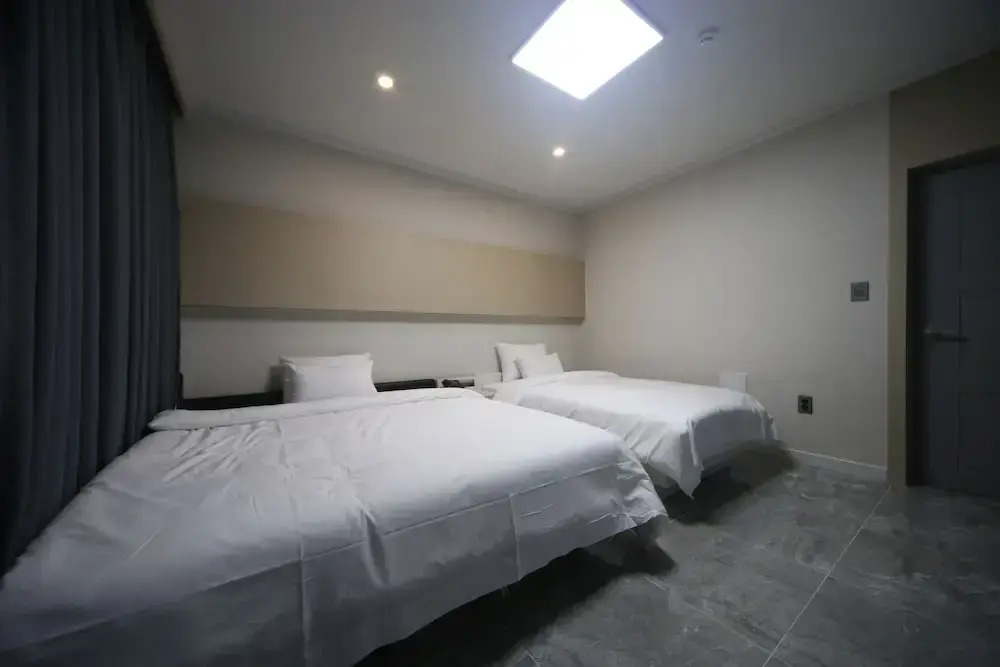 Busan Gangseo Gulangdong Besti Hotel