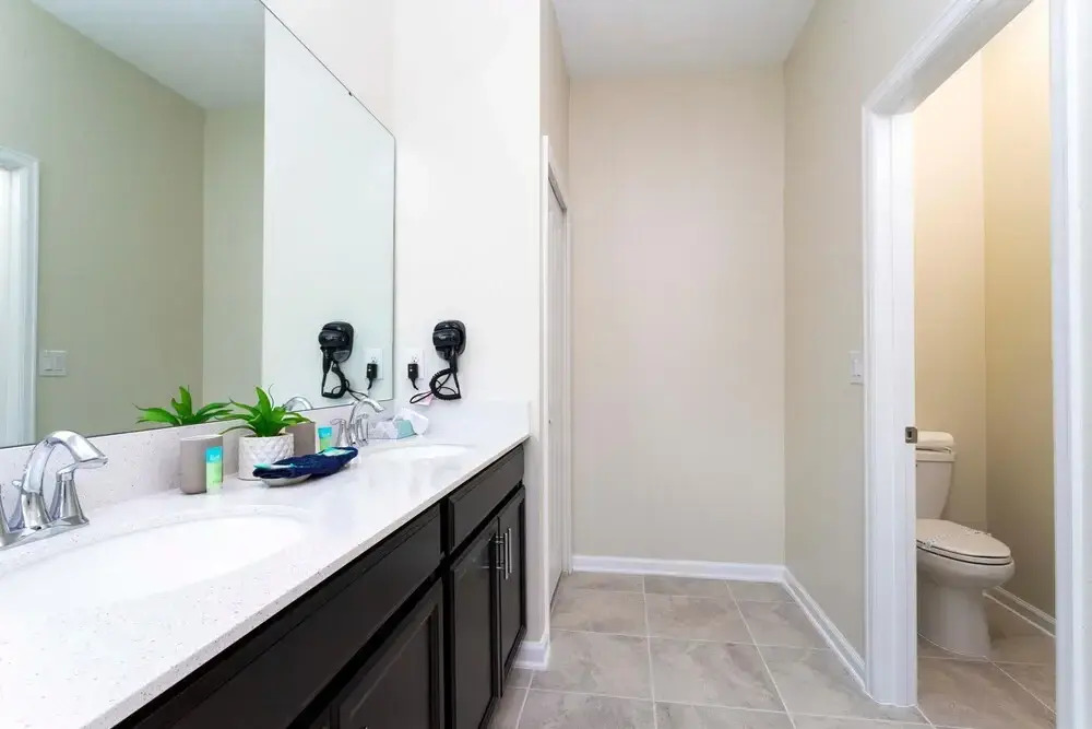 1133 DL - Chic Pet-friendly 3BR Townhome: 8 Guests