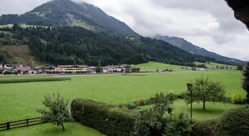 Haus Joschi
