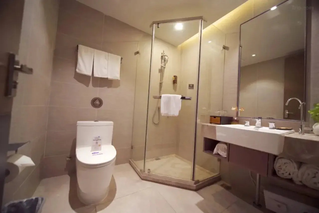 Home Inn Plus (Beijing Changping Government Street Metro Station)