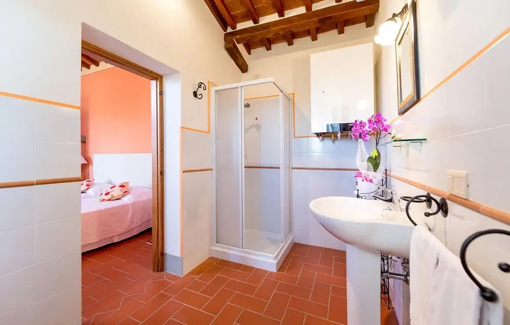 Cozy Home In Cortona With Kitchen