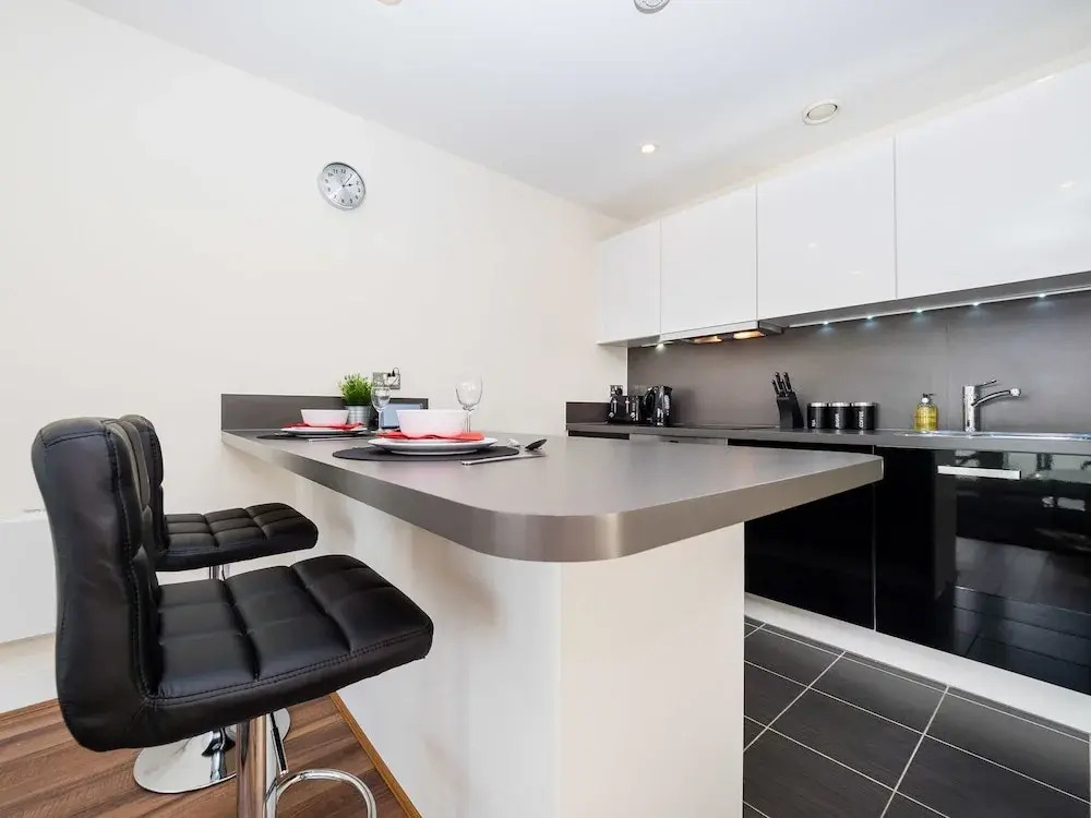 Deluxe Kennet Island Apartment