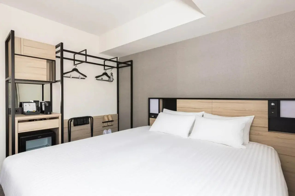 JR East Hotel Mets Premier Gotanda