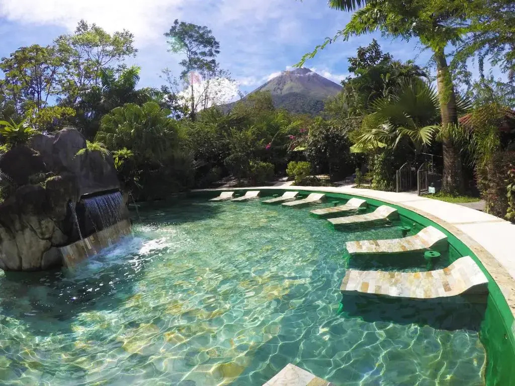 Paradise Hot Springs - Thermal Water & Volcano Views