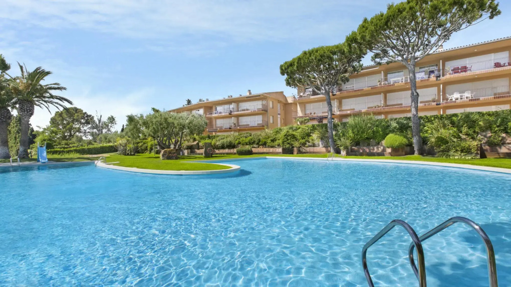 Illa 23 in Calella de Palafrugell