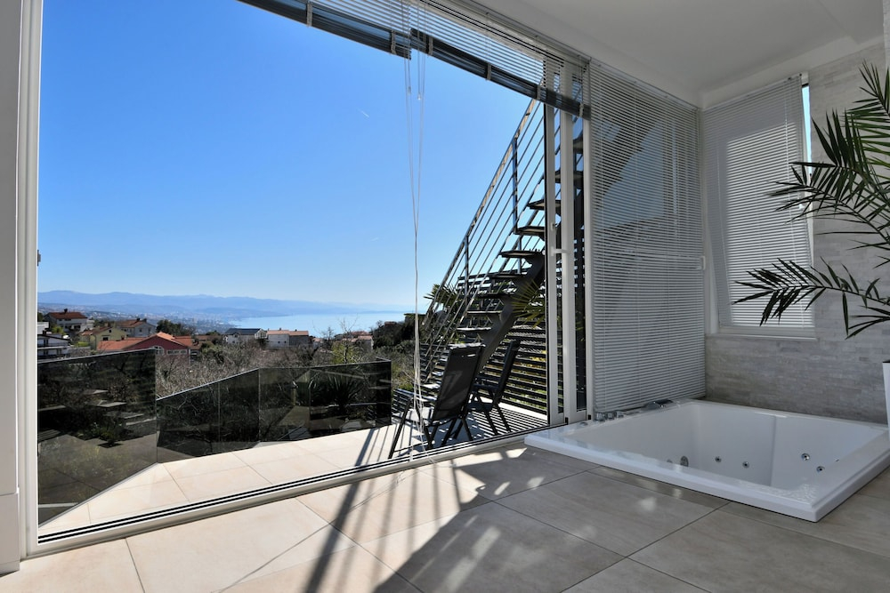 House Luxury