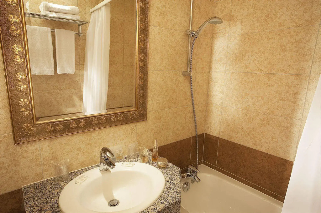 Hotel La Canopee
