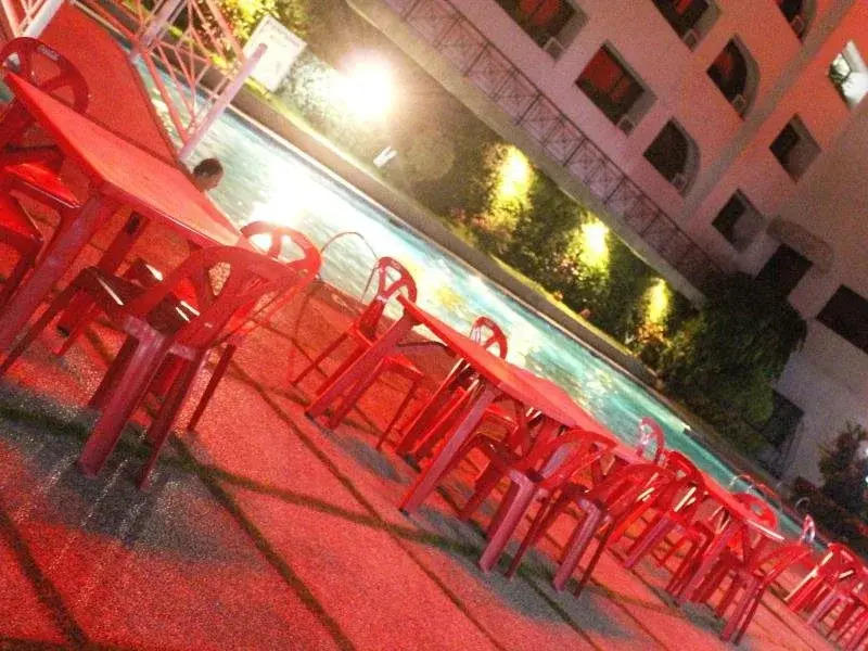 Pryce Plaza