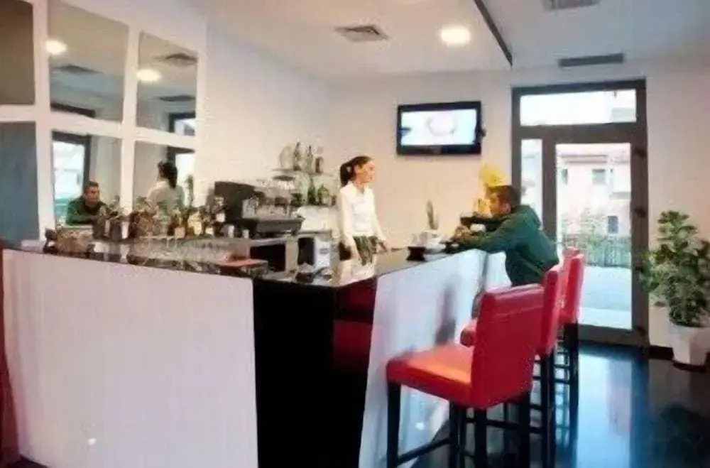 Eden Hotel