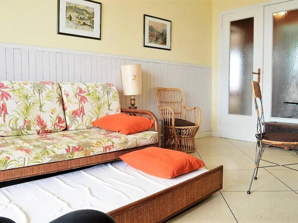Appartement Le Lavandou, 2 pièces, 4 personnes - FR-1-251-290
