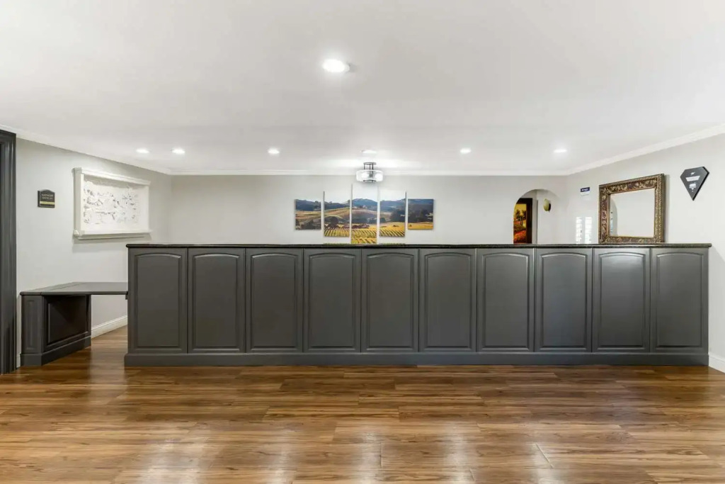 Dry Creek Inn MOD Collection by Sonesta