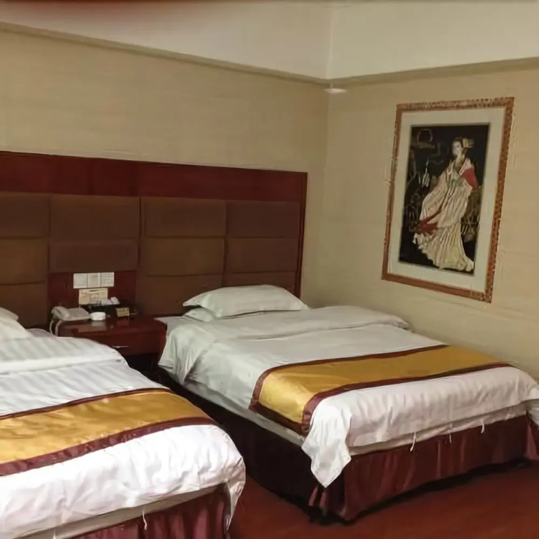 Xianglong Hotel